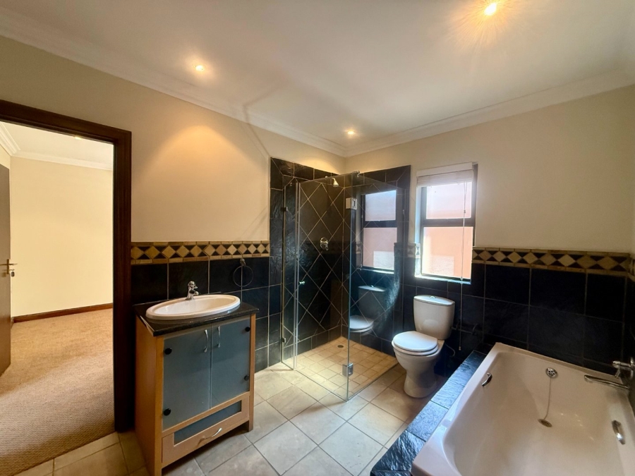4 Bedroom Property for Sale in Pecanwood Estate North West